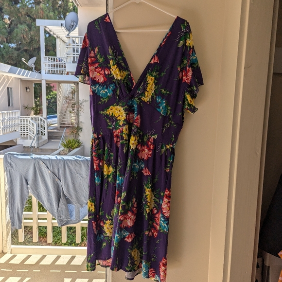 Trashy Diva Camila Bold Bouquet 24 - Picture 4 of 4